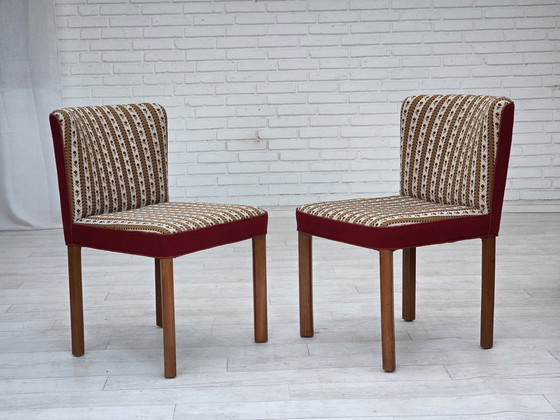 Image 1 of 1960s, set de 2 fauteuils danois, tissu traditionnel danois en laine tissée, pieds en bois de frêne.