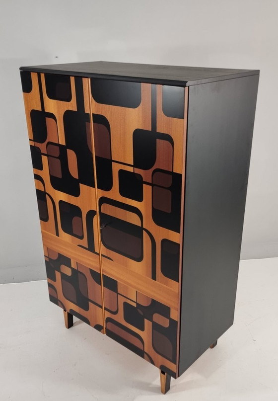 Image 1 of Vintage kledingkast, 1970