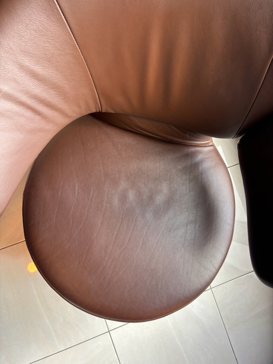 Image 1 of Poltrona Biki di Toshiyuki Kita per Cassina, in pelle marrone cioccolato, girevole, pezzo da collezione.