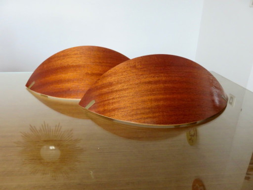 Paire d'appliques scandinaves en bois cintré et parements en laiton, 1980