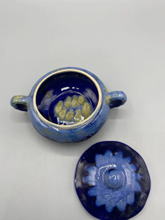 Cobalt blue ceramic decorative pot, Saint-Genis-Laval souvenir, golden inscription – Crockery (photo 3 of 5)
