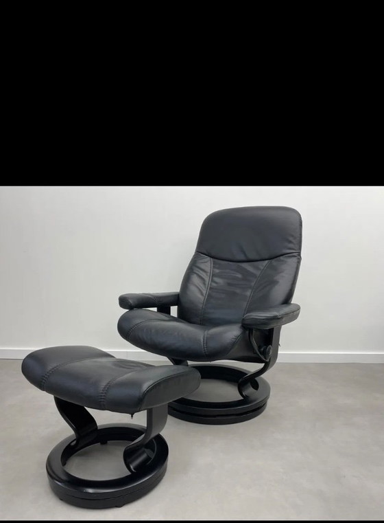 Image 1 of Stressvrije fauteuil en poef
