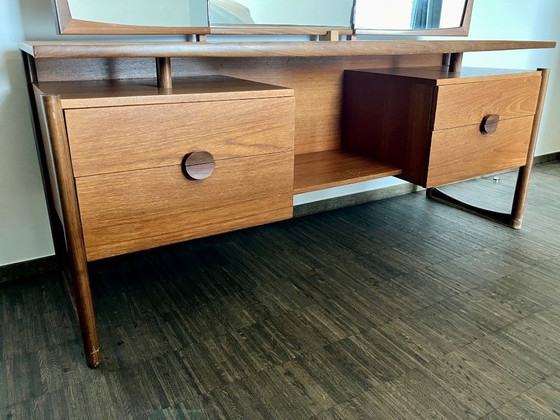 Image 1 of 🇩🇰 Vintage 🇫🇮 Scandinavische toilettafel met verstelbare spiegels  