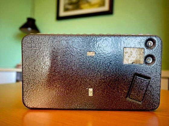 Image 1 of Rechteckige Wand- oder Deckenleuchte mit bündiger Glasfassung