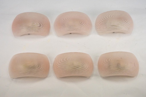 Ensemble de six appliques en verre de Murano rose. Italie, années 1970