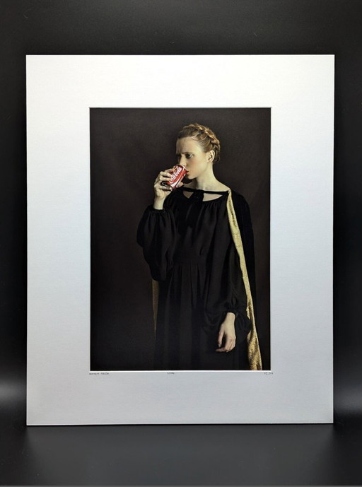 Romina Ressia – Coca-Cola | Photographie originale épuisée YellowKorner – fotografie, Paper (photo 2 of 5)