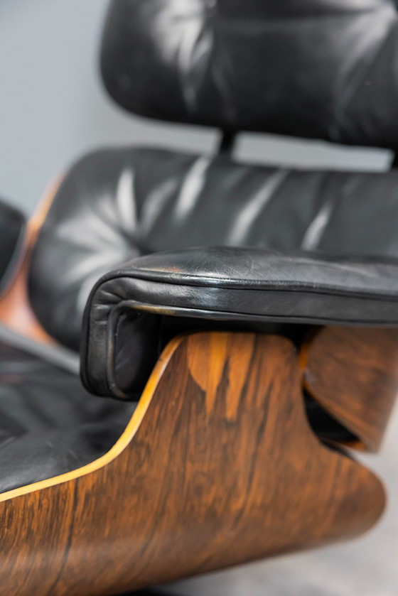 Image 1 of Eames Lounge Chair + Ottomane