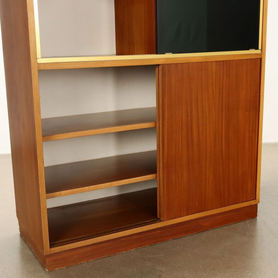 Image 1 of Bibliothèque avec étagères et vitrine des années 1960