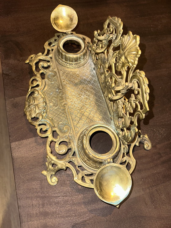 Image 1 of Rijk gedecoreerde antieke inktset van messing met mascaron – 19e eeuw