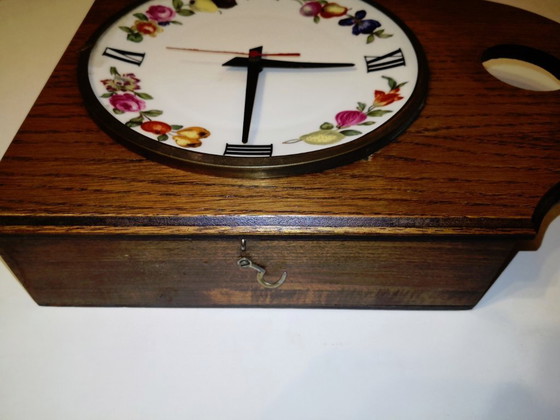 Raro orologio antico, vintage, retrò, in legno e porcellana, proveniente da Parigi / anni '70 (photo 3 of 17)