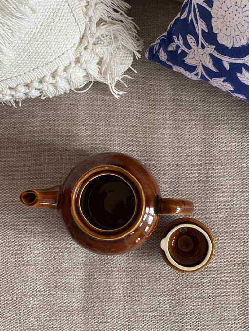 Theepotje Pruszkow Keramiek