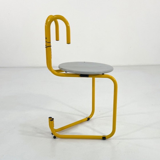 Image 1 of Silla Binda gris y amarilla de Luca Leonori y Stefano Stefani para Pallucco, década de 1980