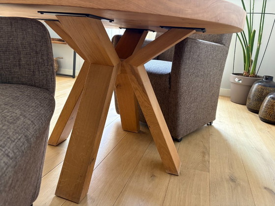 Round, solid oak (dining) table – Ahrend, Dining tables, Wood (photo 3 of 5)