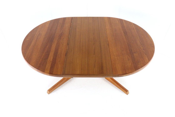 Image 1 of Gudme Round 2x Extendable Dining Table 'Nabbe' Vintage
