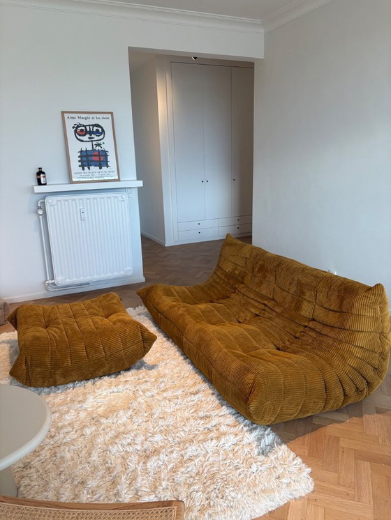 Image 1 of Ligne Roset Togo - Set (3-Sitzer-Sofa mit Hocker)