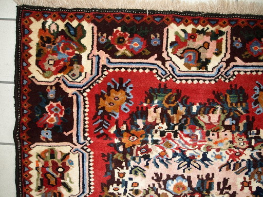 Handgemaakt vintage Perzisch Bakhtiari-tapijt 3,7' x 4,9' (114 cm x 152 cm) jaren 70 - 1C315