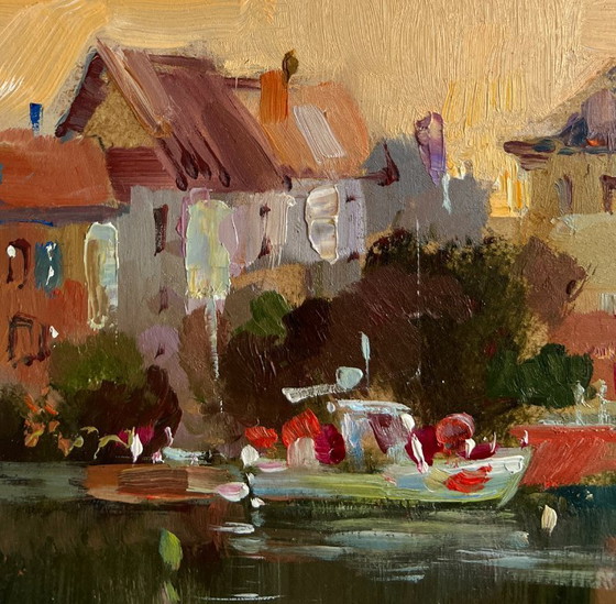 Image 1 of Origineel olieverfschilderij: Avondstadslandschap, zonsondergang met gloed over de daken.