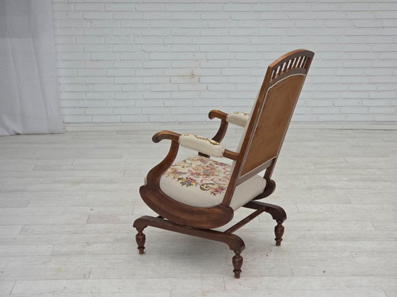 Image 1 of Dänischer Schaukelstuhl mit hoher Rückenlehne aus den 1930er Jahren, original handgewebte Wolle, Eschenholz.