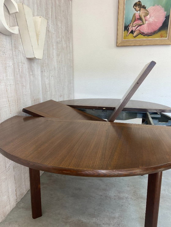 Image 1 of Vintage extendable table