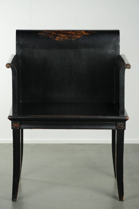 Charakteristischer und eleganter schwarzer Holzstuhl/Beistellstuhl aus dem 20. Jahrhundert im asiatischen (photo 2 of 14)