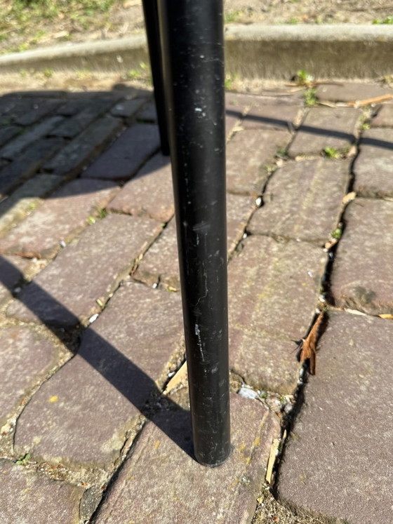 Image 1 of Chaise Philippe Starck Costes – Driade – modèle original à 3 pieds en acajou