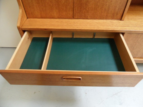 Image 1 of Tablero alto de mediados de siglo, década de 1950