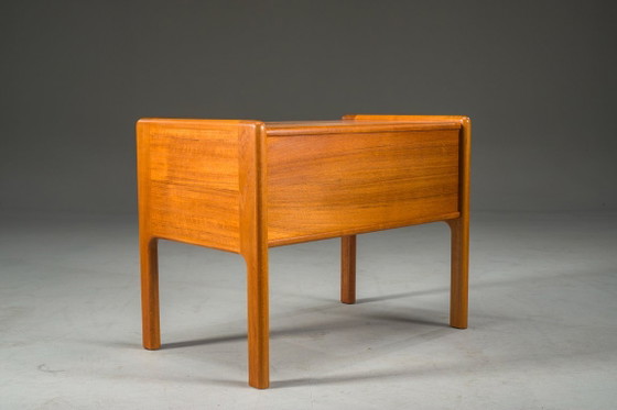 Image 1 of Deens Teakhouten Model VM202 Nachtkastje toegeschreven aan Vildbjerg Møbelfabrik, jaren 60