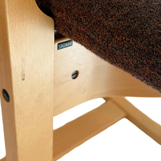 Image 1 of Peter Opsvik - Stokke - Actulum - Ergonomically Shaped Rocking Chair - Brown Upholstery and Wooden Frame