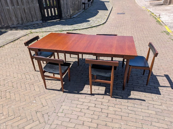 Image 1 of Zeldzame Deens Design 'Longette' Eetkamersuite van Hans Olsen voor Frem Røjle – 6 Nestbare Stoelen