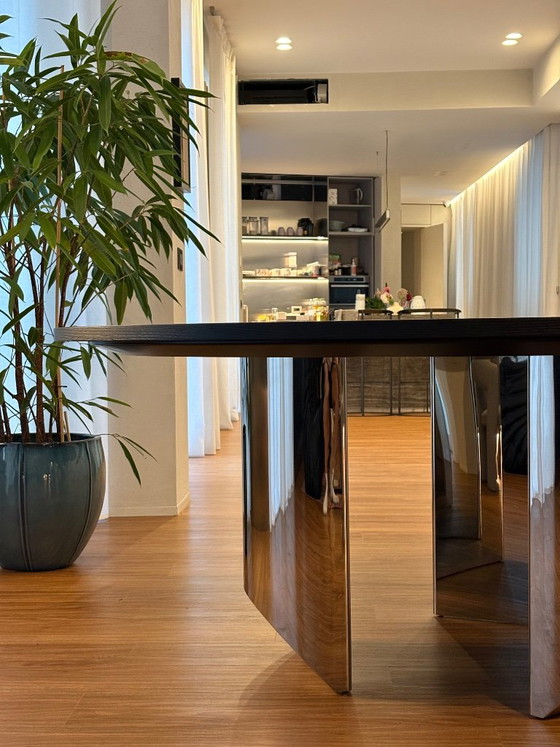 Minotti Wedge Esstisch Ø180 von Nendo – Exzellenter Zustand – Esstische, Wood (photo 2 of 5)
