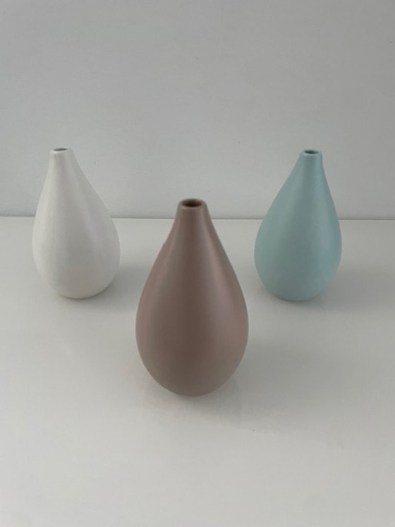 Set of 3 Ceramic Teardrop Vases (photo 8 of 9)