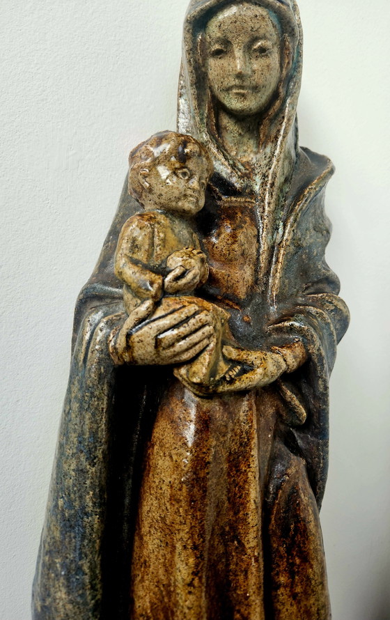 Image 1 of Ceramic statue of Mary wall model