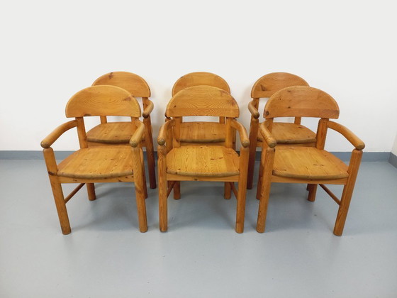 Image 1 of Set van 6 vintage Scandinavische Rainer Daumiller fauteuils van grenenhout uit de jaren 70.