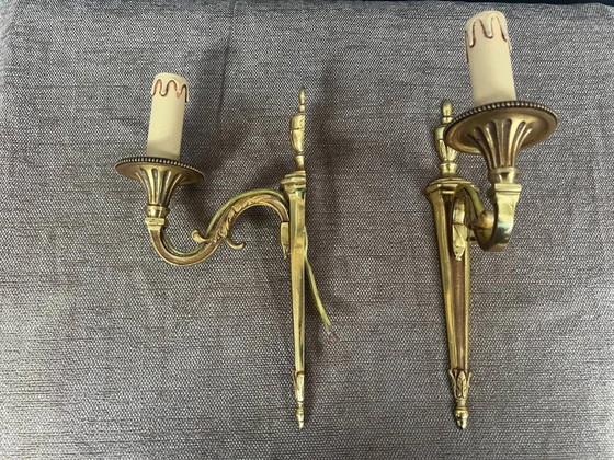 Coppia di applique in stile Luigi XVI. Bronzo massiccio. (foto 3 di 6)