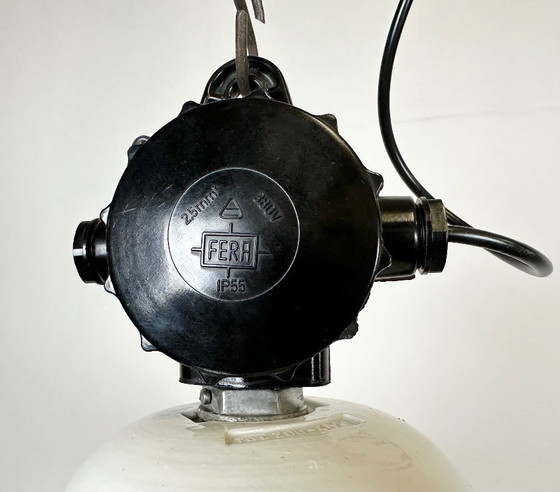 Image 1 of Industrielle schwarze Emaillelampe mit Glasabdeckung, 1950er Jahre