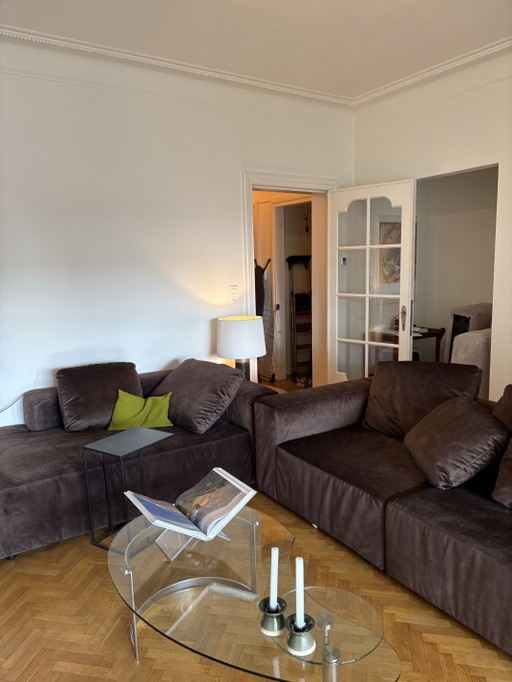 Modulares Ecksofa in Dunkelbraun – Neu