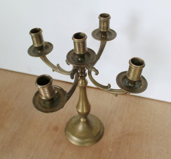 Image 1 of Candeliere a 5 bracci, in ottone, stile barocco provenzale vintage anni Cinquanta