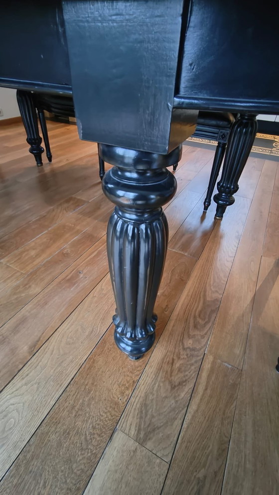 Image 1 of Table de salle à manger ovale noire avec 6 chaises