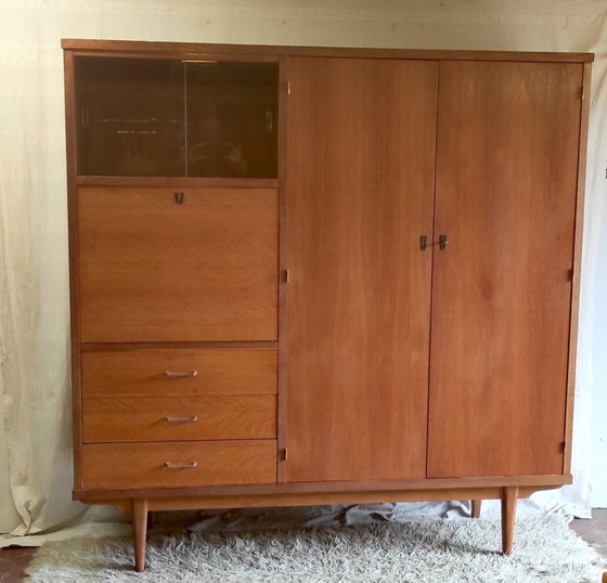 Image 1 of Kleiderschrank aus Massivholz und Eichenfurnier – Mitte des 20. Jahrhunderts