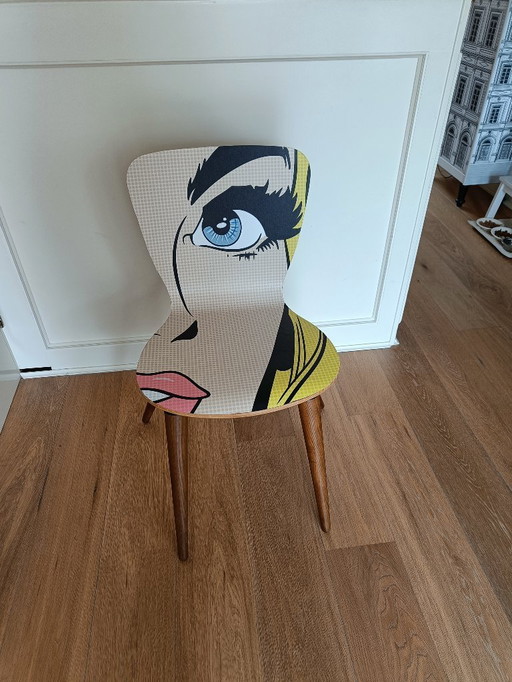 Chaise vintage des années 1960 recyclée, impression de bande dessinée rétro