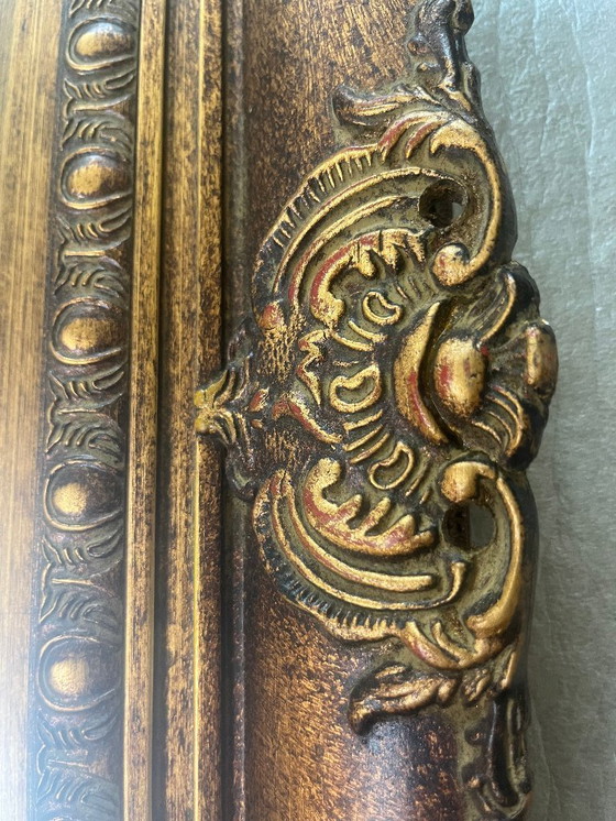 Image 1 of Großer, antiker Spiegel mit geschnitztem, goldgerahmtem Rahmen