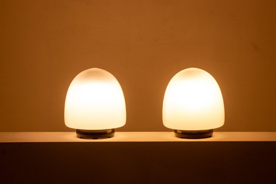 Image 1 of Leucos. Pair of egg-shaped glass lamps. Italy, 1960s.