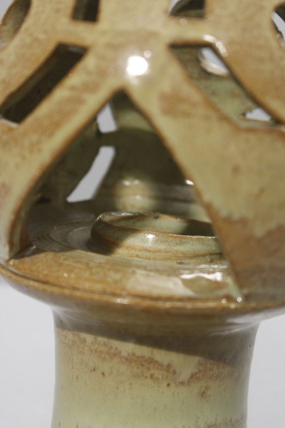 Image 1 of Kandelaar van opengewerkt steengoed, modernistisch ontwerp, 20e eeuw