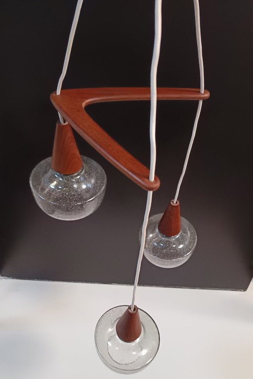 Skandinavische Vintage-Pendelleuchte aus Teakholz