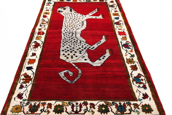 Image 1 of Gabbeh Shiraz Nomadenteppich Mit Tiger-Motiv – 227 x 131 cm