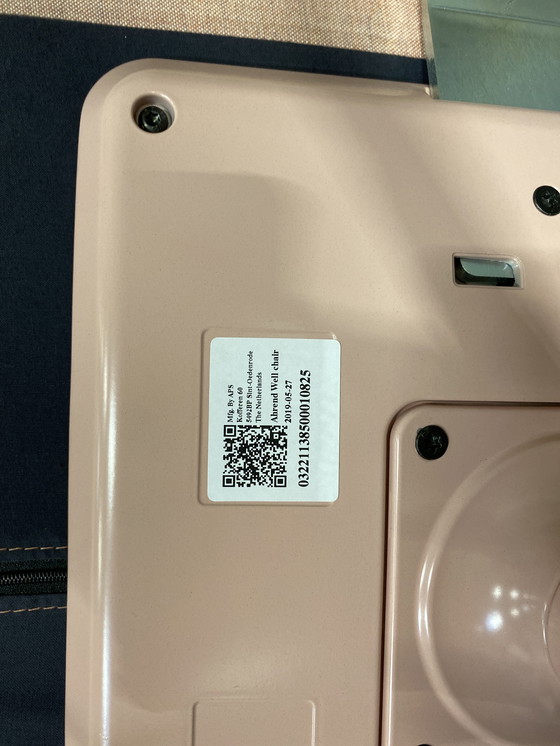 Image 1 of Sedia Ahrend Well