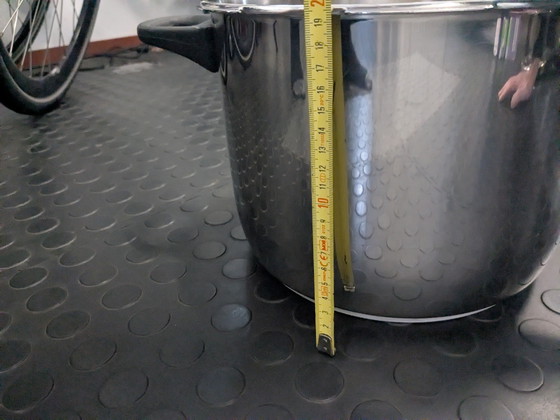 Image 1 of Pressure cooker Brand Fissler
