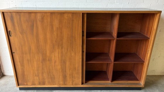 Buffet/armoire d'écolier vintage milieu du siècle (XL), armoire à portes coulissantes – Buffet bas, Wood (photo 18 of 18)