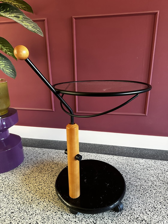 Image 1 of Diseño de Bijzettafel posmoderno