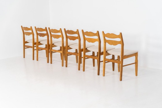 Image 1 of Set aus 6 brutalistischen Stühlen aus Eiche von Henning Kjaernulf (Dänemark, 1970er Jahre).